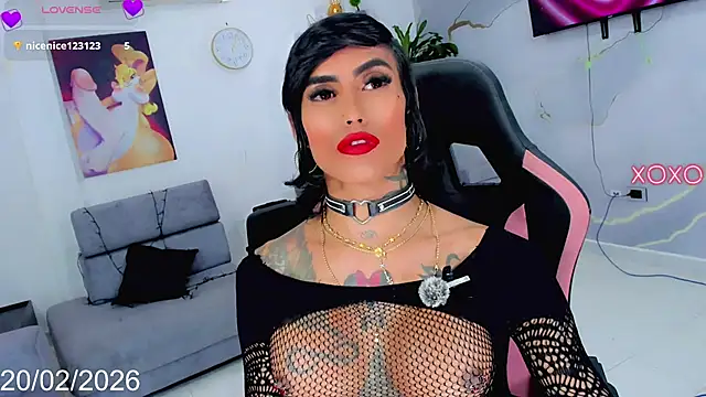 Nella_Dolls live sex cam