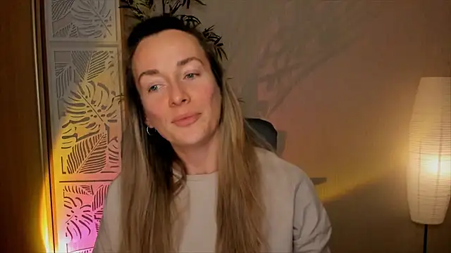 RebeccaMartinez live sex cam