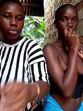 Sassy_boobs21's cam snapshot