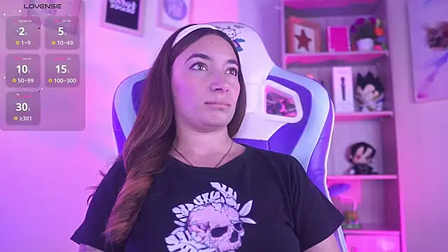 issa_monterrey_'s cam snapshot