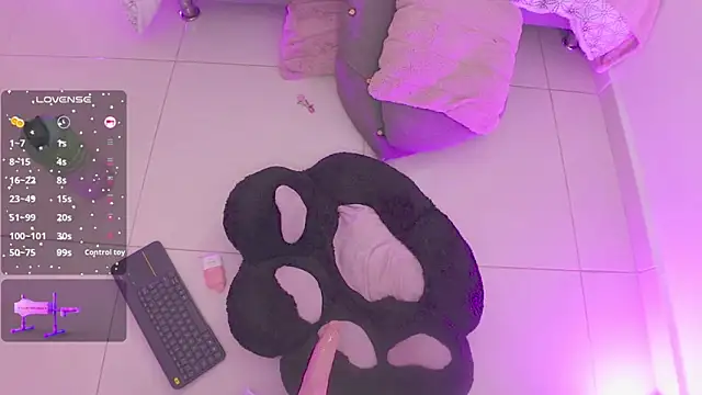 angel_rouse_'s cam snapshot