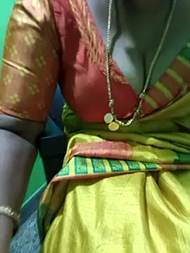 niiveditha's cam snapshot