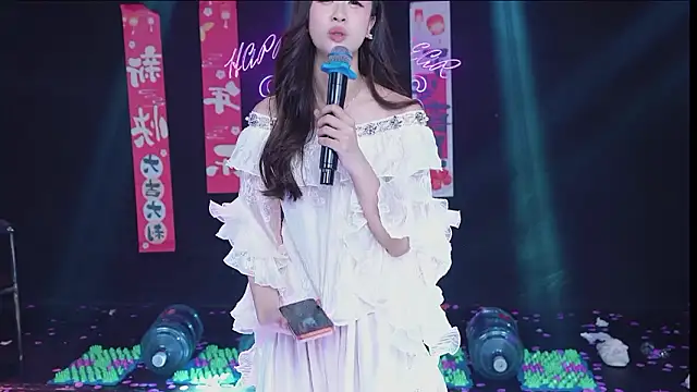 CUTEBABY-101's cam snapshot