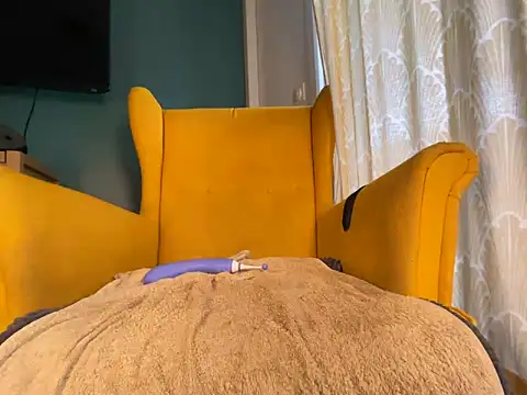 LadyPeanut live sex cam