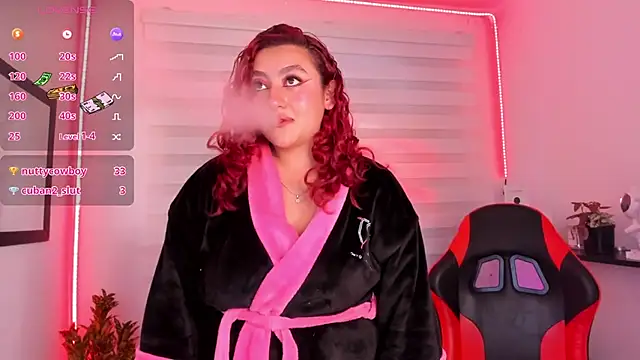 Emily_Jonesh's cam snapshot