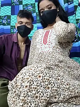 couplegk71 live sex cam