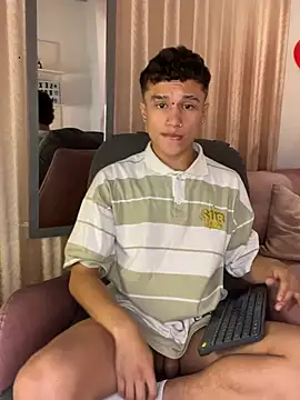 Dominik_Souza live sex cam