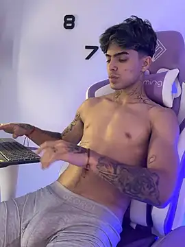 miguel_aguirre_ live sex cam