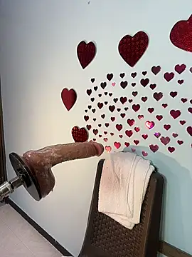 lola_clit live sex cam