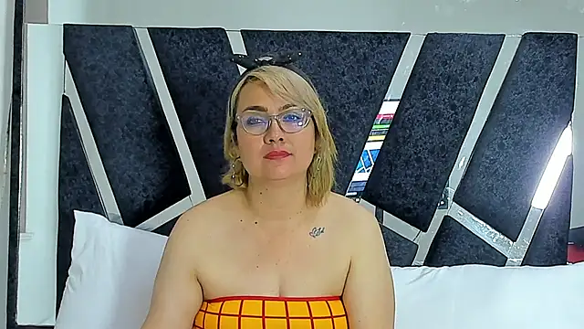 DariaLuca's cam snapshot