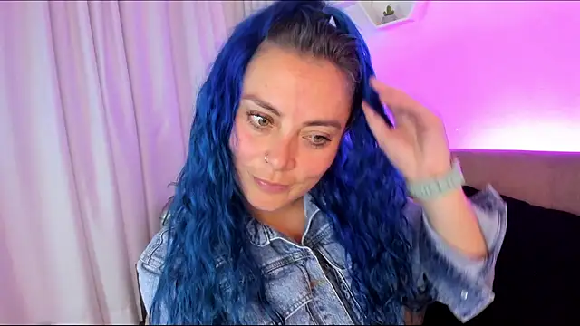 Blue_Foxxx's cam snapshot