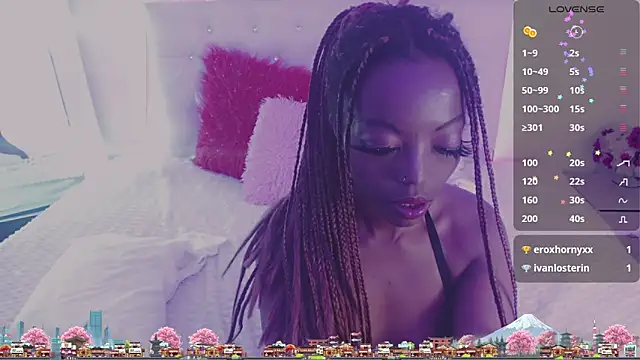 june_fox's cam snapshot