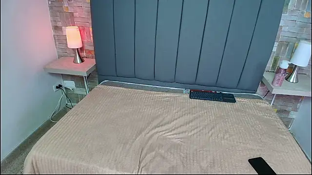 kiitty_____'s cam snapshot