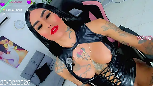 Nella_Dolls live sex cam