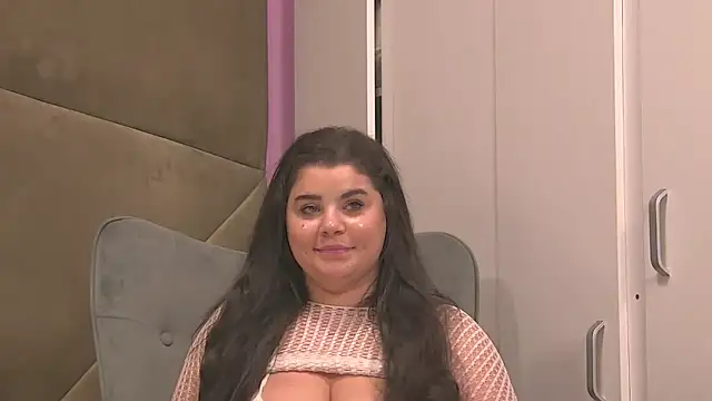 BustyMadison live sex cam