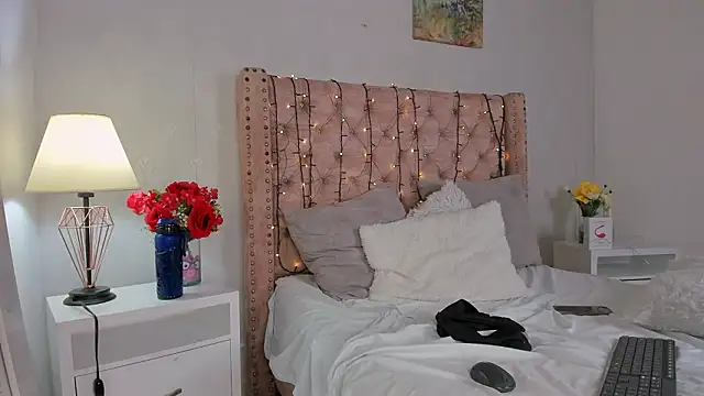 noah_lewiss live sex cam