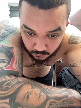 El_Titan1998 live sex cam