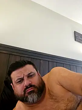 Roddog18 live sex cam