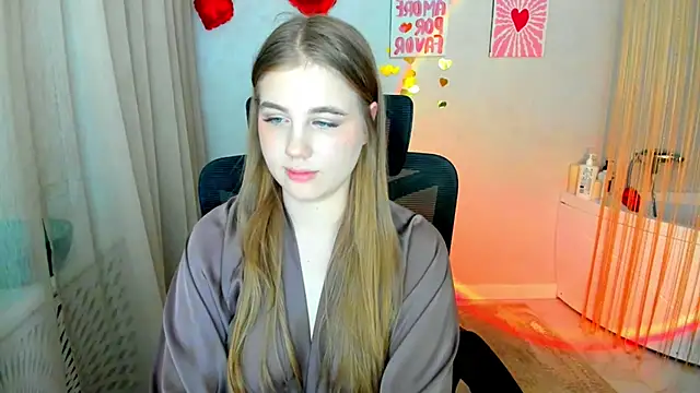 GoldenMirage live sex cam