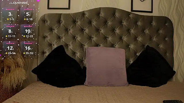 lliiaa_moon's cam snapshot