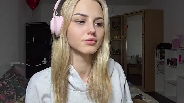 Evva_mayy's cam snapshot