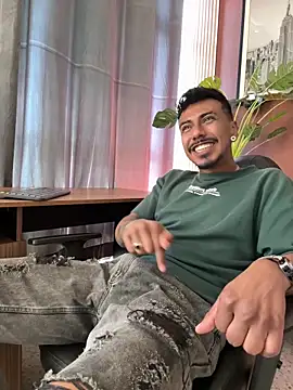 Latinmoster_boss live sex cam