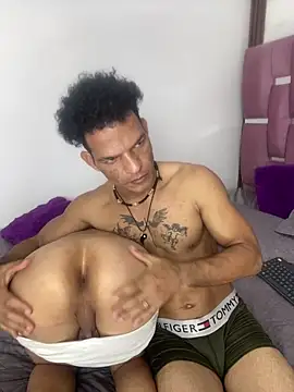 MaxyRyan's cam snapshot