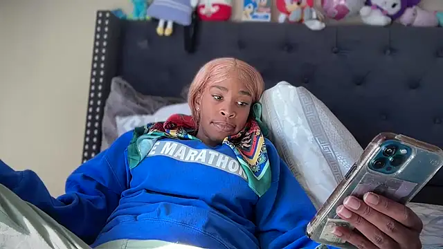 Cum2Charm's cam snapshot