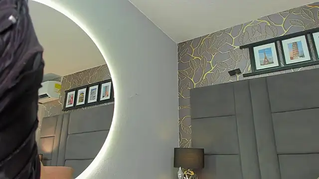 lia_savage's cam snapshot