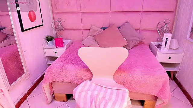 Janah_Myers's cam snapshot