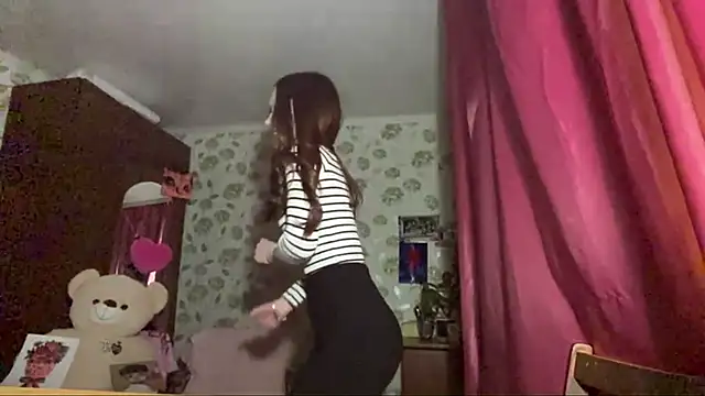 StephaniCute's cam snapshot