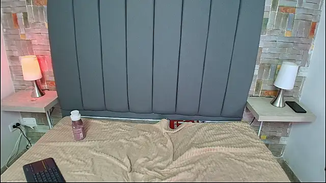 kiitty_____'s cam snapshot