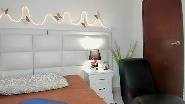 InnaVolkova live sex cam