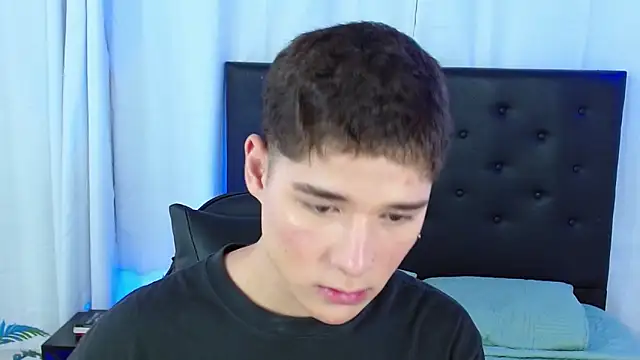 Mattass18 live sex cam