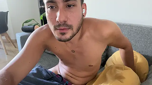 Heytincho live sex cam