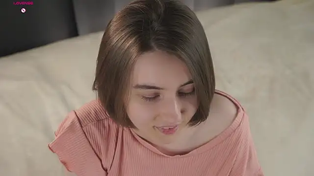 MeghanElson live sex cam