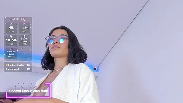 im_lily_'s cam snapshot