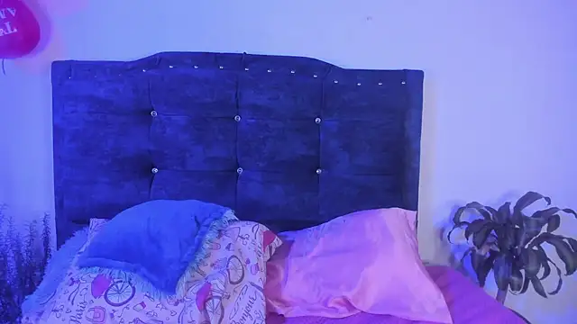 sexy_diablaa's cam snapshot