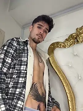 BrunoTurnerr live sex cam
