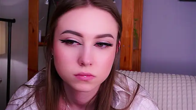 LorileeRuetz live sex cam