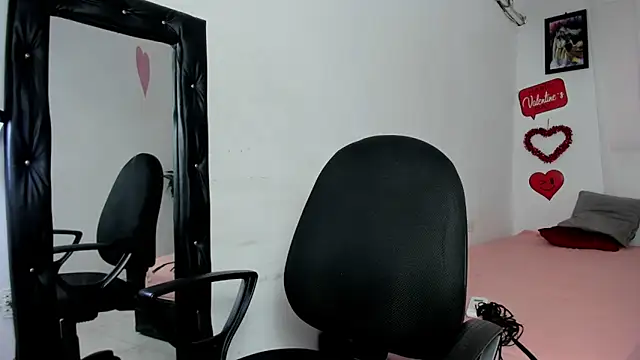 nella_smith72's cam snapshot