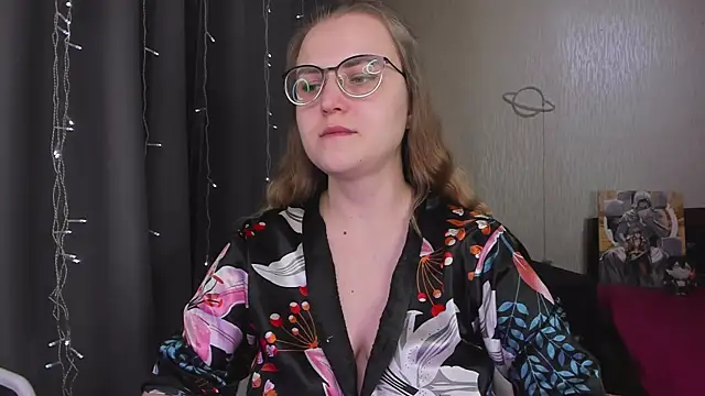 MissBrightShine's cam snapshot