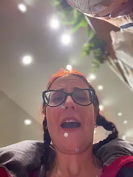 NataKitten live sex cam