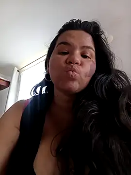 Julieta-tits live sex cam