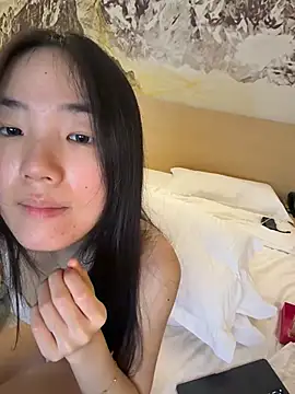 TinyBabe live sex cam