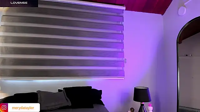MERIDA_TAYLOR live sex cam