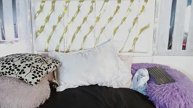 ian_smith_'s cam snapshot