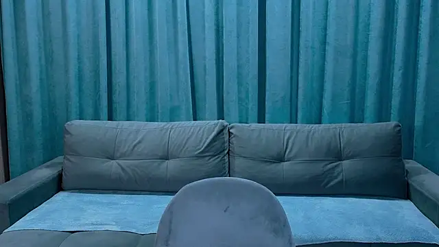 EmilyReyess's cam snapshot