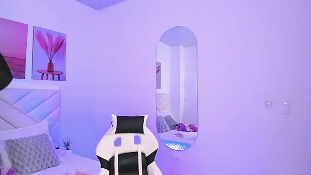 Brianna_bigboobs live sex cam