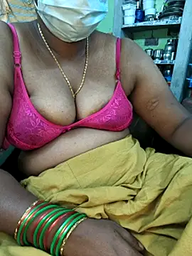 Tamilselviroja-'s cam snapshot